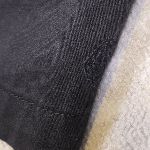 Volcom Mens Chino Shorts Size 30 Black Casual Surf Skate 10.5" Inseam - Picture 8 of 8